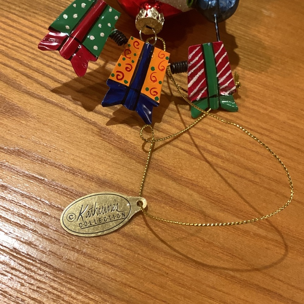 Snowman Glittery Xmas Ornament - Picture 4 of 5